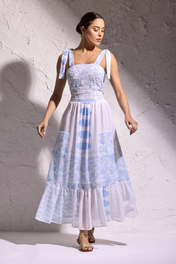 DB25-019-lightblue-A-scaled