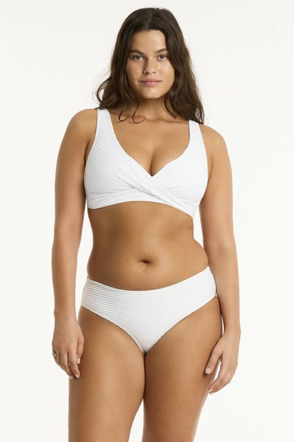 S122-SL3467SP-CROSS-FRONT-MULTIFIT-TOP-WHITE-SL4515SP-MID-BIKINI-PANT-WHITE-24171-Bond-Eye-Sealevel-D1-2697-Cropped