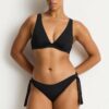 S91-SL3107ECO-LONGLINE-UNDERWIRE-BRA-BLACK-SL4252ECO-TIE-SIDE-REGULAR-PANT-BLACK-25776-Bond-Eye-Sealevel-Day-1-2925-copy-2